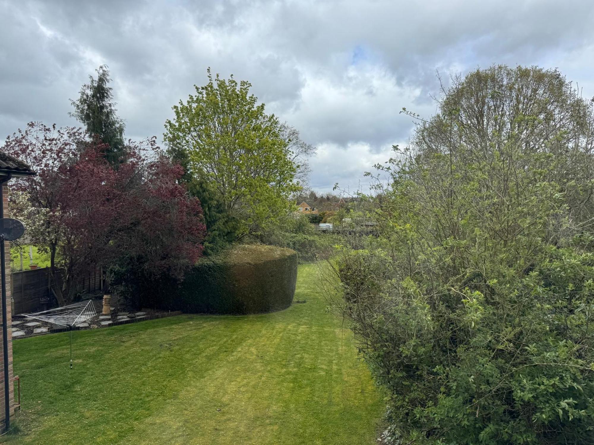 High Trees Guest House Gatwick Горлі Екстер'єр фото