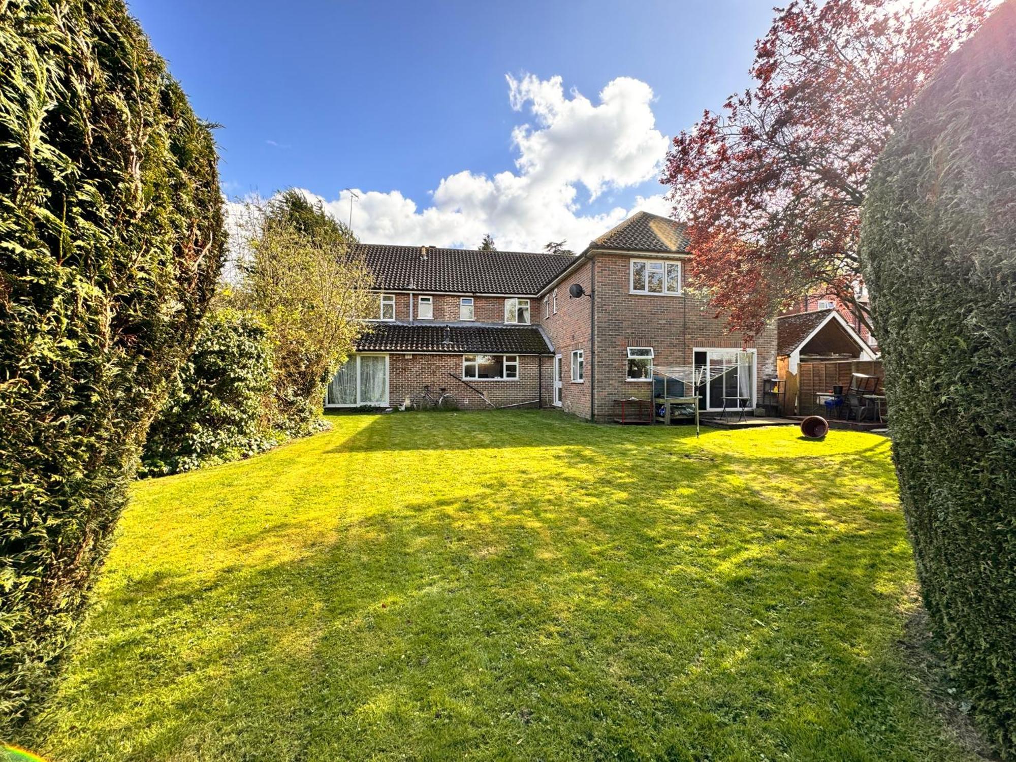 High Trees Guest House Gatwick Горлі Екстер'єр фото