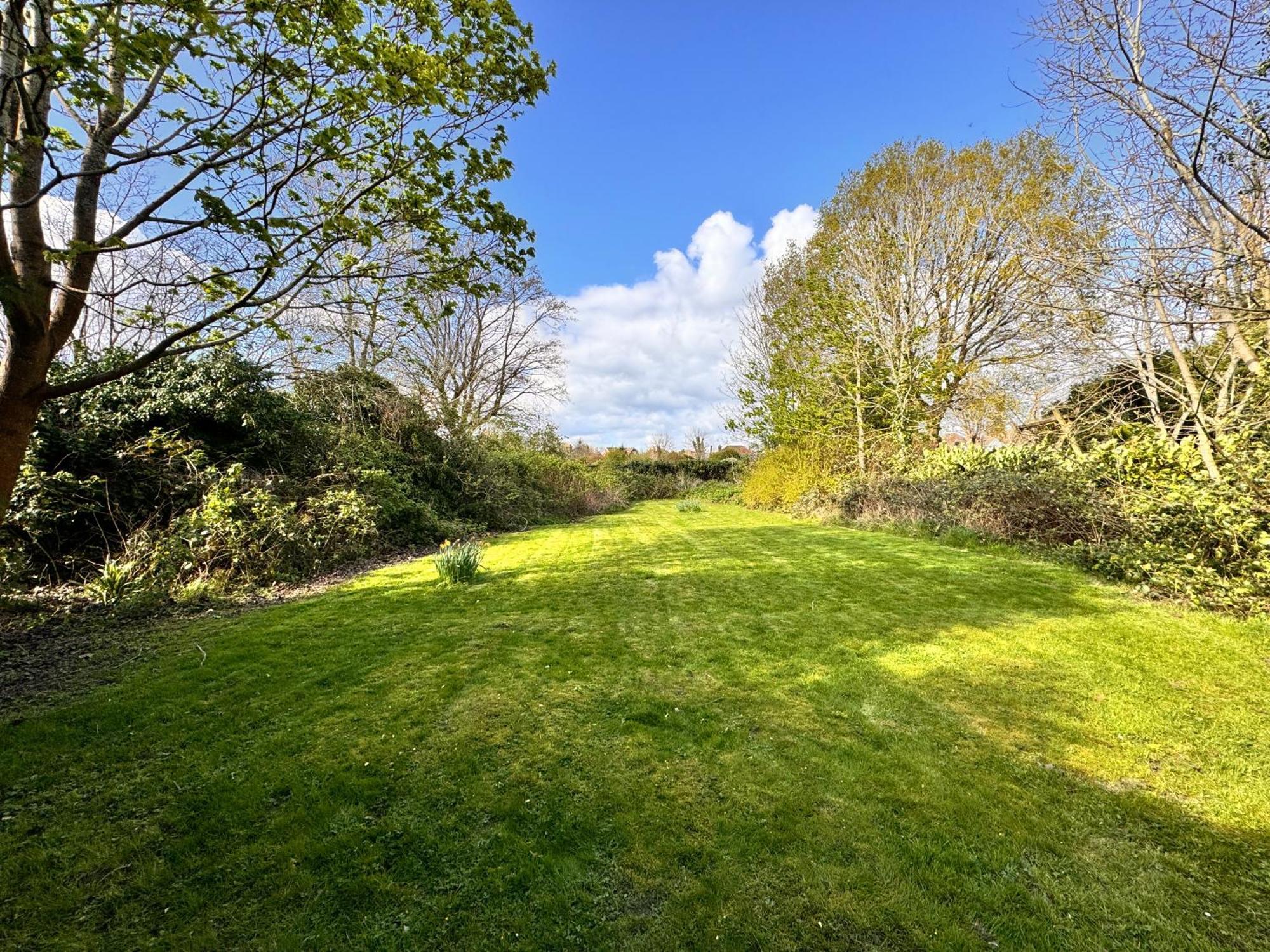 High Trees Guest House Gatwick Горлі Екстер'єр фото