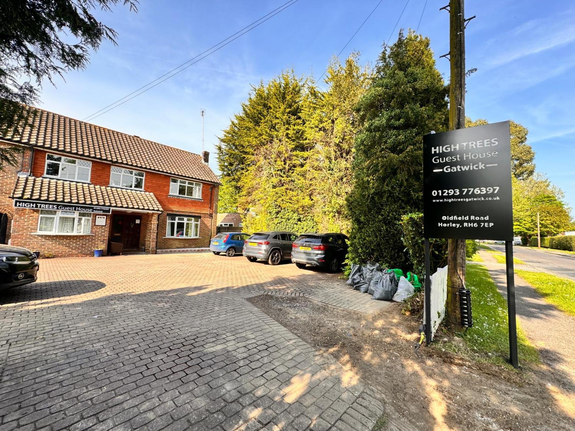 High Trees Guest House Gatwick Горлі Екстер'єр фото